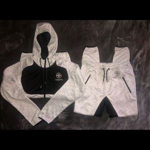 MENS fitted jogger tracksuit shit size Large